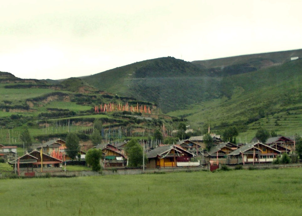 四川省アバ・チベット族チャン族自治州 中国まるごと百科事典